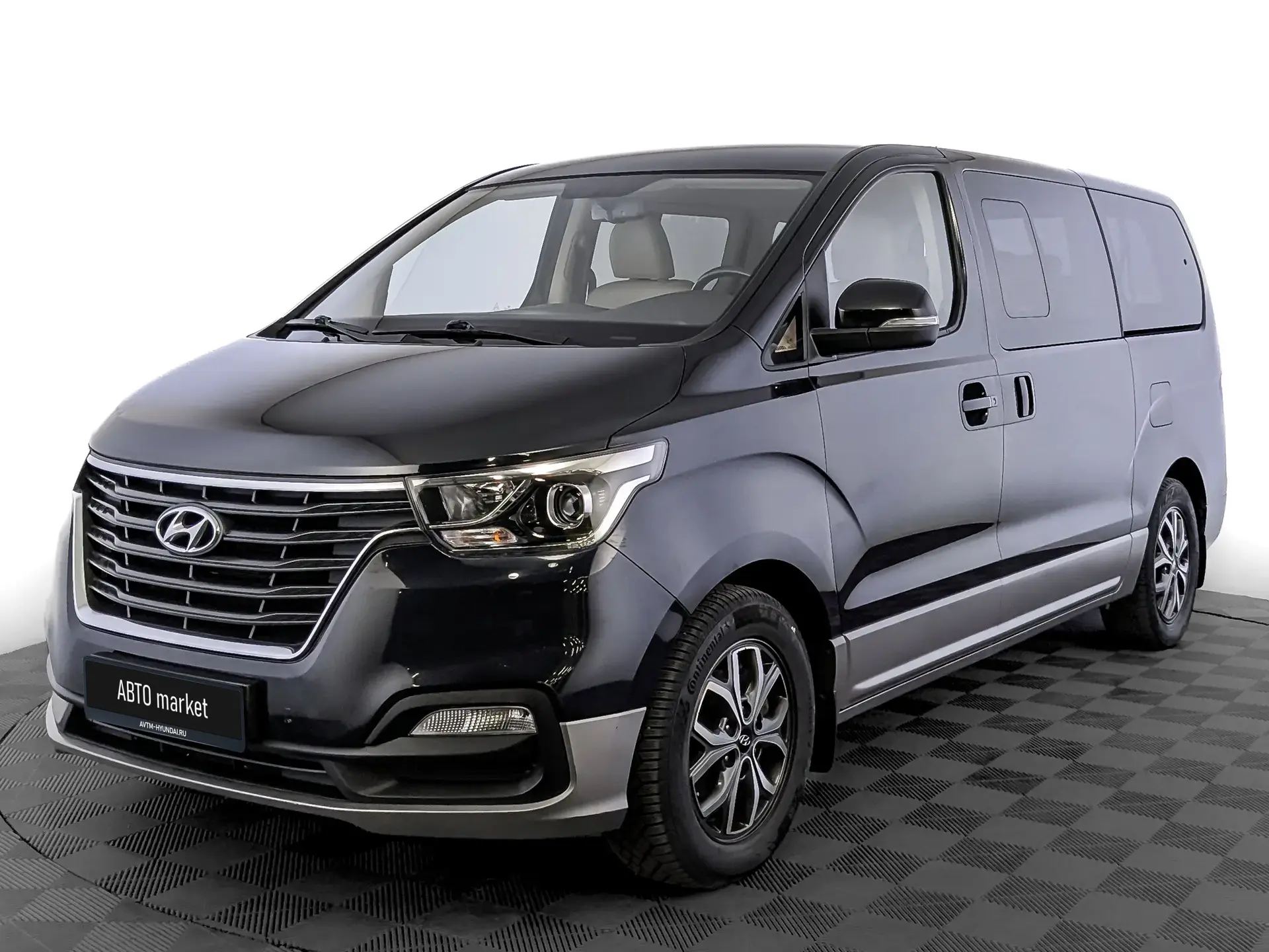 Hyundai H-1