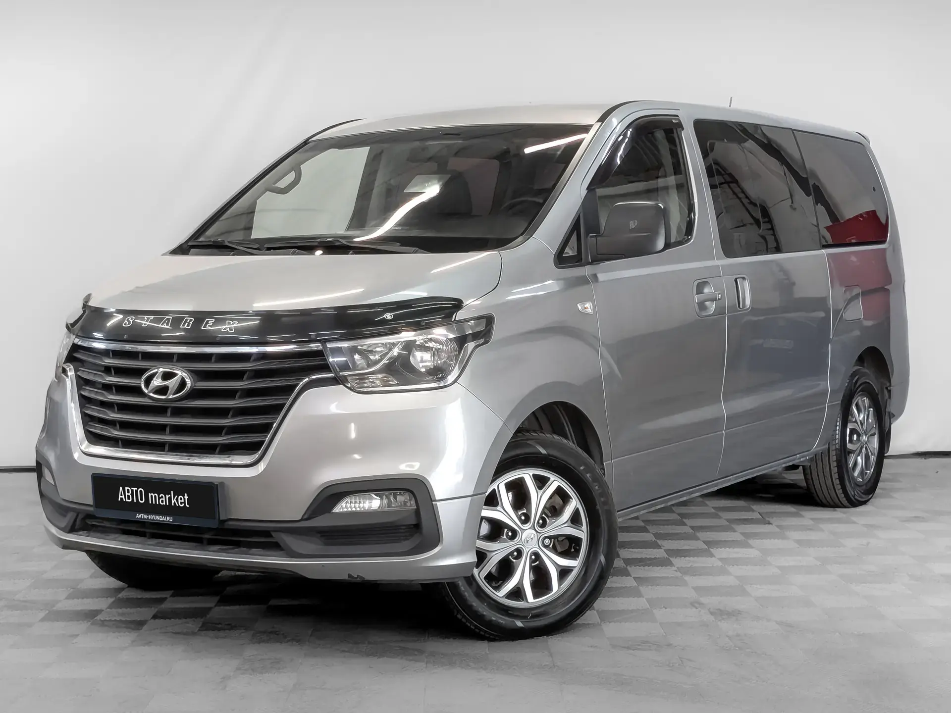 Hyundai Grand Starex